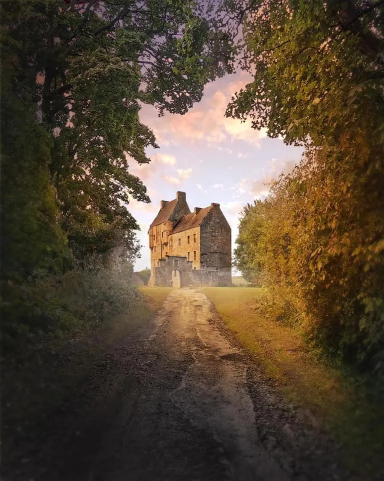 Midhope Castle, Lallybroch in Outlander